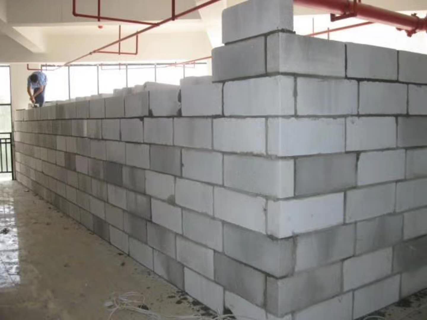 波阳蒸压加气混凝土砌块承重墙静力和抗震性能的研究